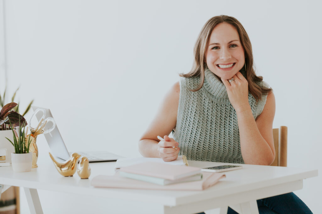 brand-photo-headshot-female-business-owner-at-desk-the-frame-charlotte